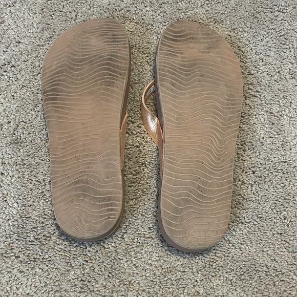 Women’s Reef Sandals Size 7 - Picture 3 of 4
